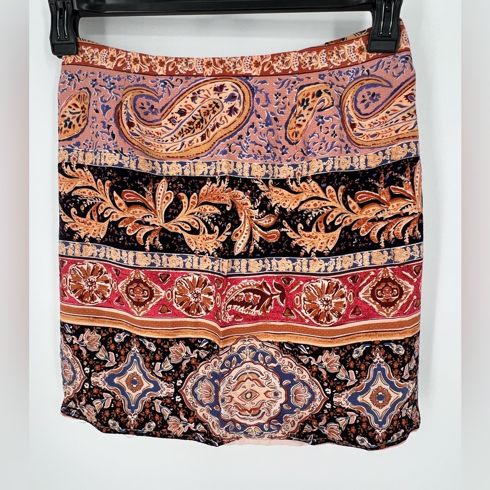 RACHEL ZOE BOHEMIAN MINI SKIRT, LINED, BACK ZIPPER, PAISLEY, PRETTY SHADE